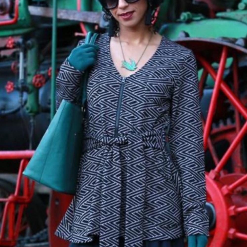 Effie’s Heart Ruskin Blazer in Diamant Print - Size Medium